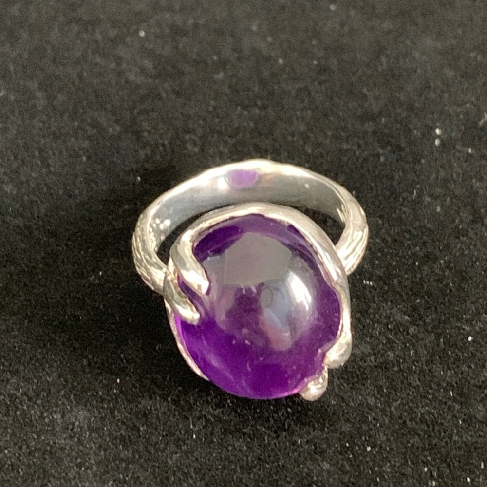Silver Tone Purple Stone Abstract Ring‎ size 7